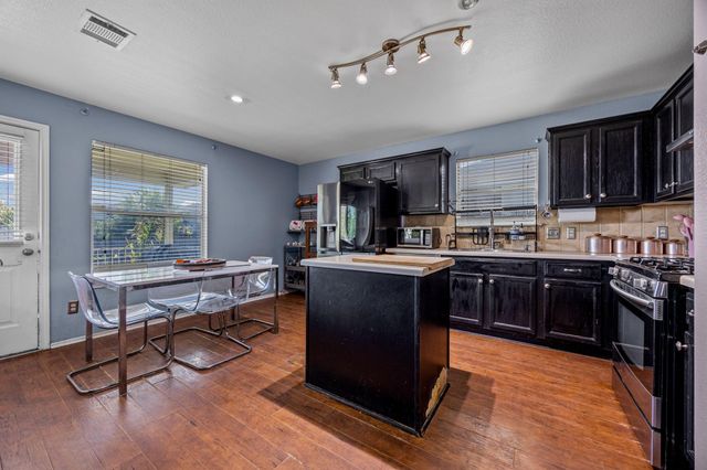 641 Fort Thomas PL, Round Rock, TX 78664