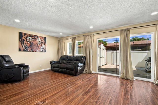 6629 Wilbur Avenue 22, Reseda, CA 91335