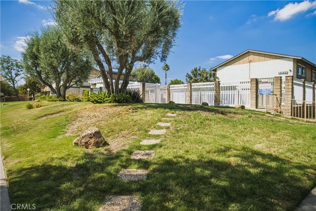 6629 Wilbur Avenue 22, Reseda, CA 91335