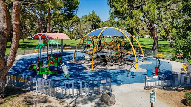 6629 Wilbur Avenue 22, Reseda, CA 91335