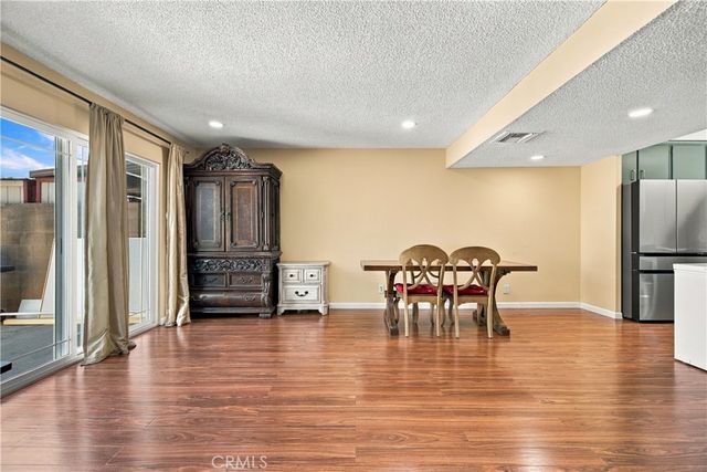 6629 Wilbur Avenue 22, Reseda, CA 91335
