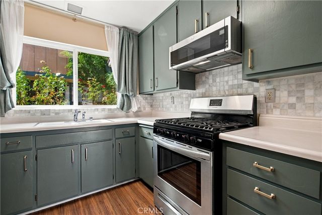 6629 Wilbur Avenue 22, Reseda, CA 91335