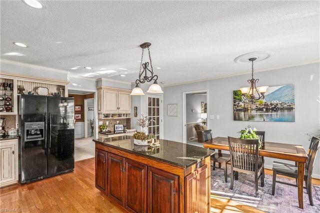 7020 Stancliff Court, Clemmons, NC 27012