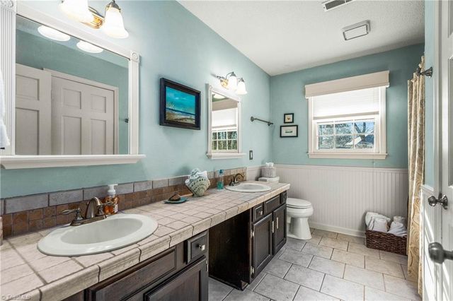 7020 Stancliff Court, Clemmons, NC 27012