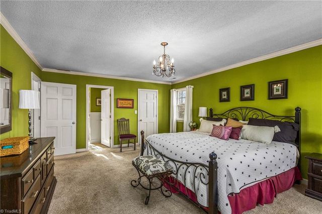 7020 Stancliff Court, Clemmons, NC 27012