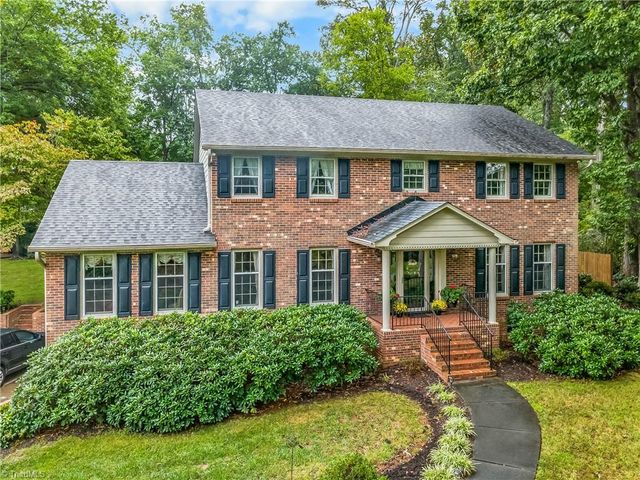 7020 Stancliff Court, Clemmons, NC 27012
