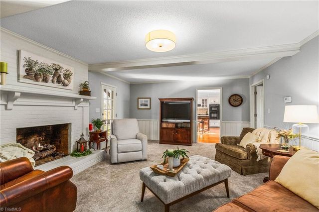 7020 Stancliff Court, Clemmons, NC 27012