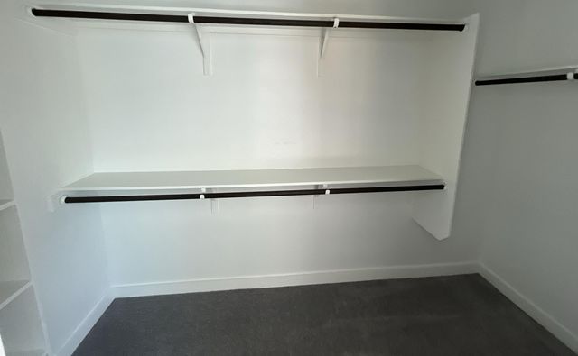 221 Green Knoll LN, Georgetown, TX 78628