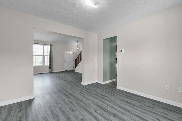653 Kingshurst Drive, Blacklick, OH 43004