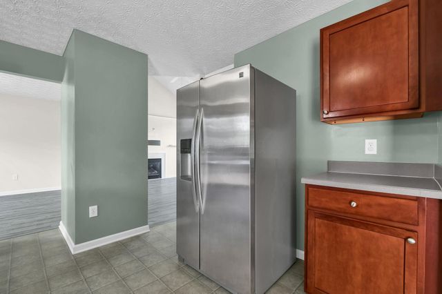 653 Kingshurst Drive, Blacklick, OH 43004