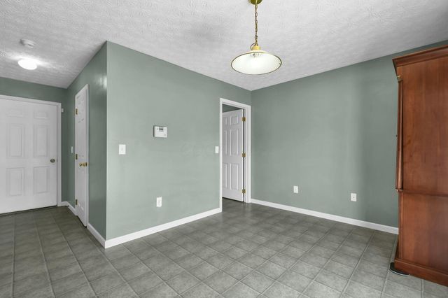 653 Kingshurst Drive, Blacklick, OH 43004