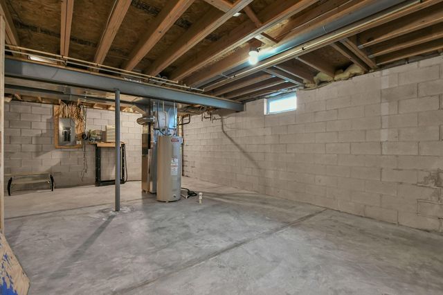 653 Kingshurst Drive, Blacklick, OH 43004