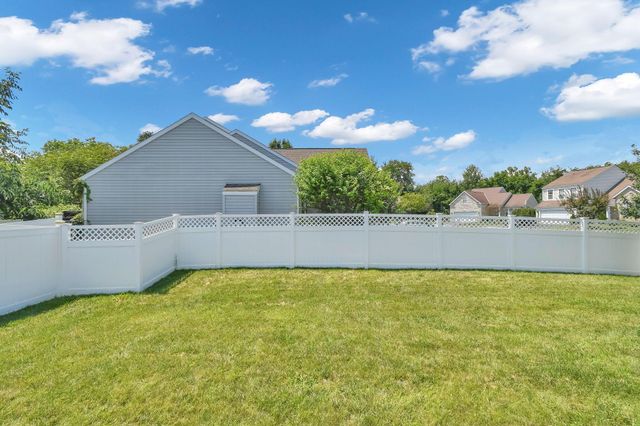 653 Kingshurst Drive, Blacklick, OH 43004
