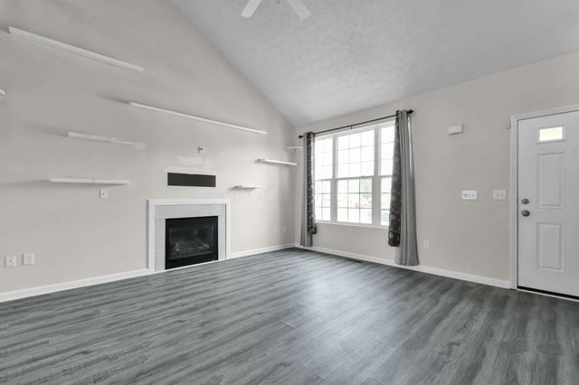653 Kingshurst Drive, Blacklick, OH 43004