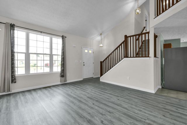 653 Kingshurst Drive, Blacklick, OH 43004