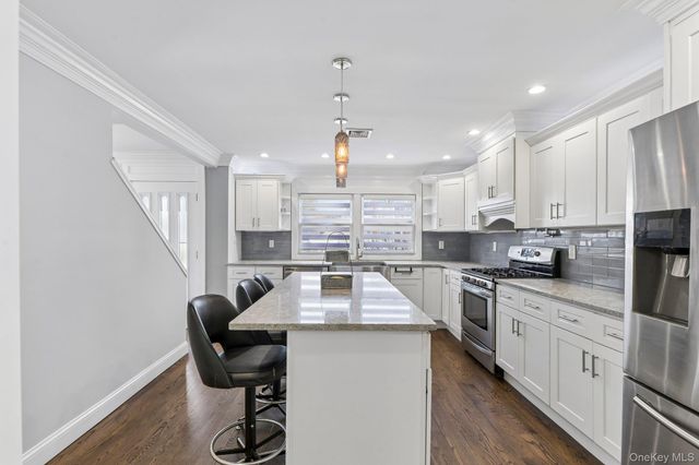958 Alan Drive, Wantagh, NY 11793