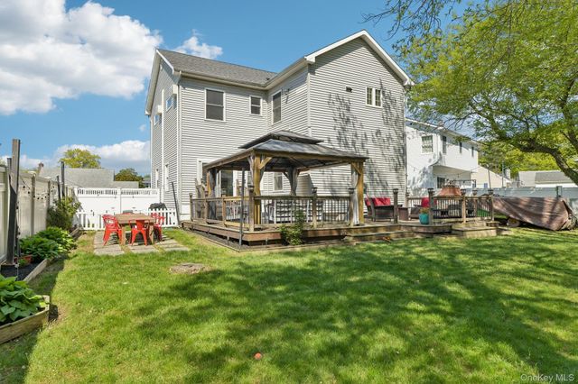 958 Alan Drive, Wantagh, NY 11793
