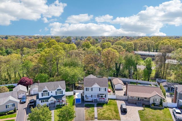 958 Alan Drive, Wantagh, NY 11793