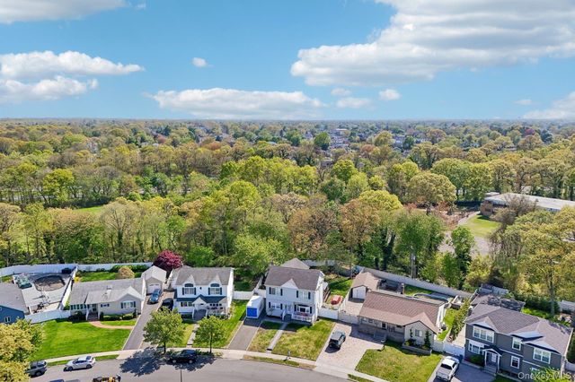 958 Alan Drive, Wantagh, NY 11793