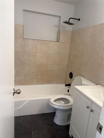 6640 SW 20th Street, Pompano Beach, FL 33068