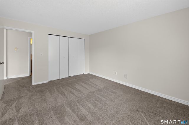 Hamre Lane, Branford, CT 06405