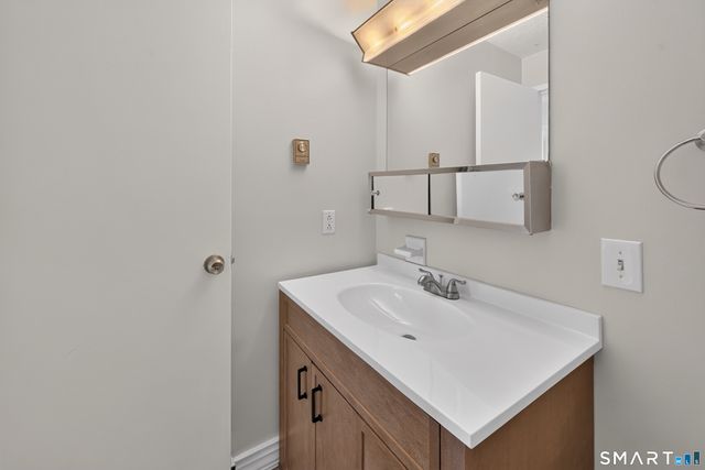 Hamre Lane, Branford, CT 06405