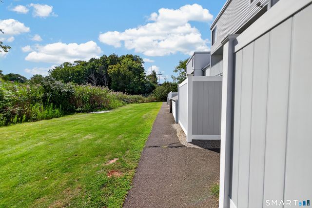 Hamre Lane, Branford, CT 06405