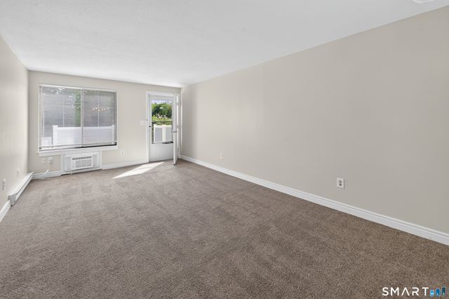 Hamre Lane, Branford, CT 06405
