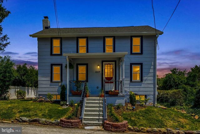 1007 LIVINGSTON AVE, Phoenixville, PA 19460