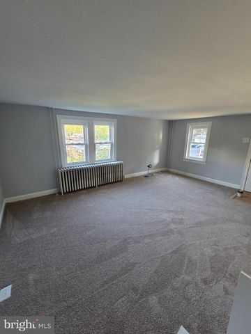 1007 LIVINGSTON AVE, Phoenixville, PA 19460