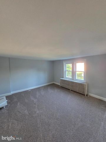1007 LIVINGSTON AVE, Phoenixville, PA 19460