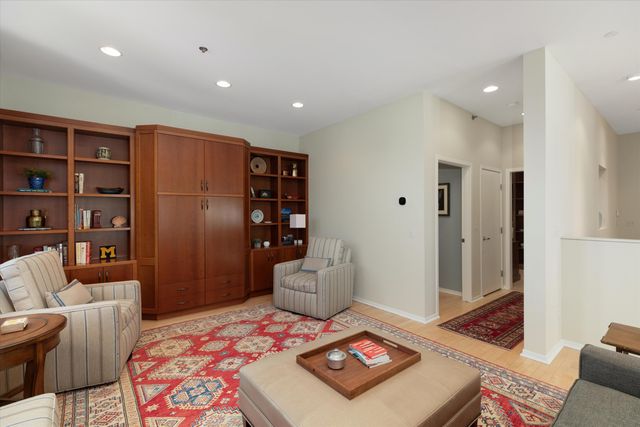 223 E Ann Street 1, Ann Arbor, MI 48104