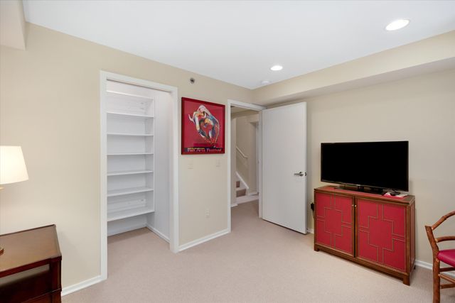 223 E Ann Street 1, Ann Arbor, MI 48104