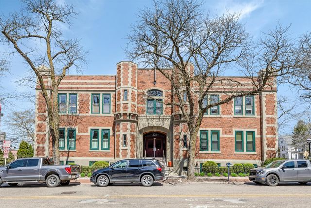 223 E Ann Street 1, Ann Arbor, MI 48104
