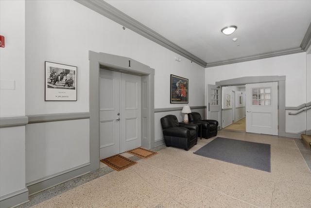 223 E Ann Street 1, Ann Arbor, MI 48104