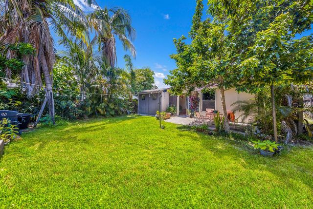 2326 Harding Street 2326, Hollywood, FL 33020