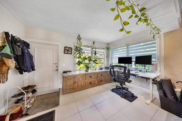 2326 Harding Street 2326, Hollywood, FL 33020