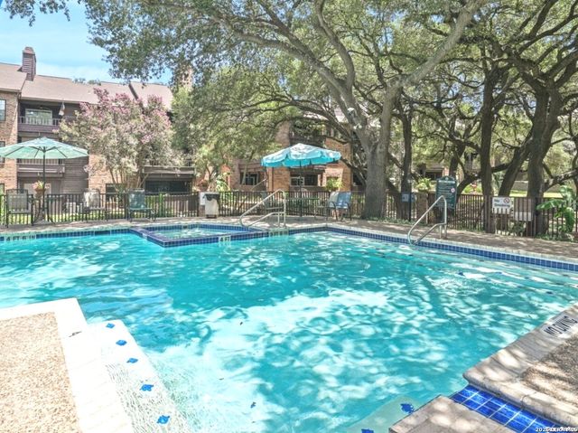 4212 Medical Dr Unit 606, San Antonio, TX 78229