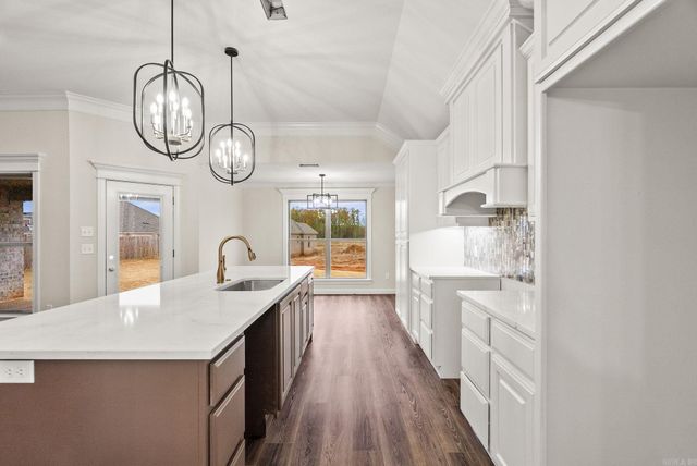 71 Corniche Cove, Maumelle, AR 72113