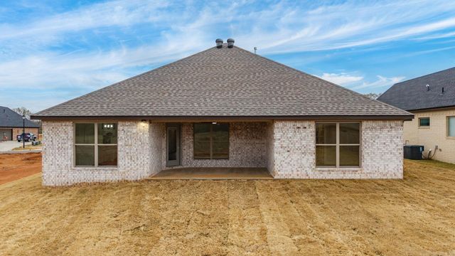 71 Corniche Cove, Maumelle, AR 72113