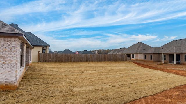 71 Corniche Cove, Maumelle, AR 72113