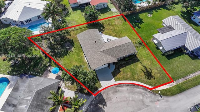1720 SW 13th St, Boca Raton, FL 33486