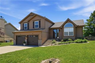 8001 NE 107th Street, Kansas City, MO 64157