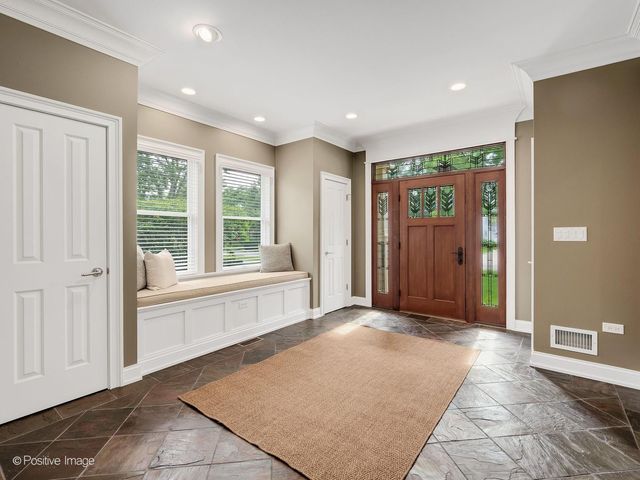 337 S Park Avenue, La Grange, IL 60525