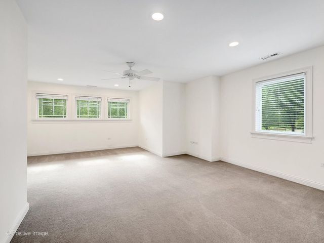 337 S Park Avenue, La Grange, IL 60525