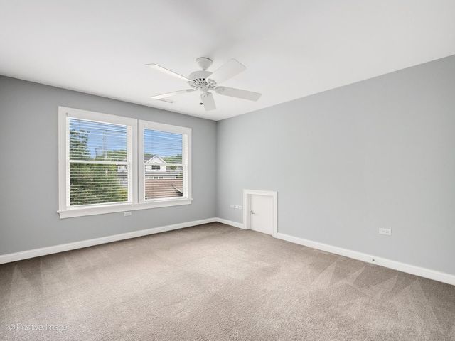 337 S Park Avenue, La Grange, IL 60525