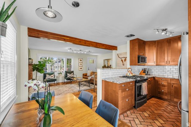 2123 E WILSON AVE, Salt Lake City, UT 84108
