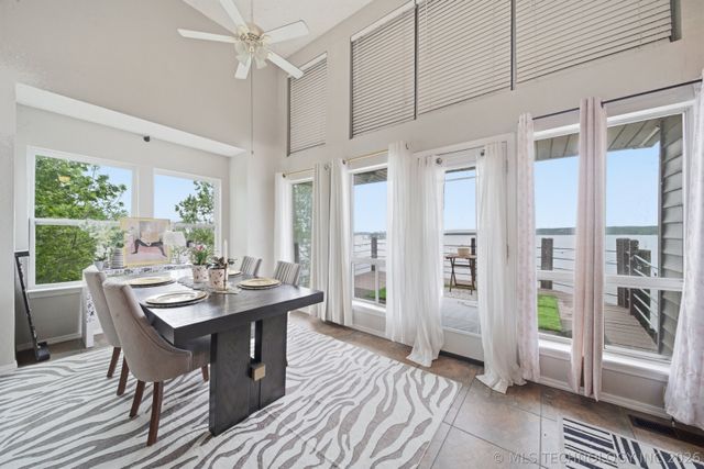 706 Villa Vista Drive, Pryor, OK 74361