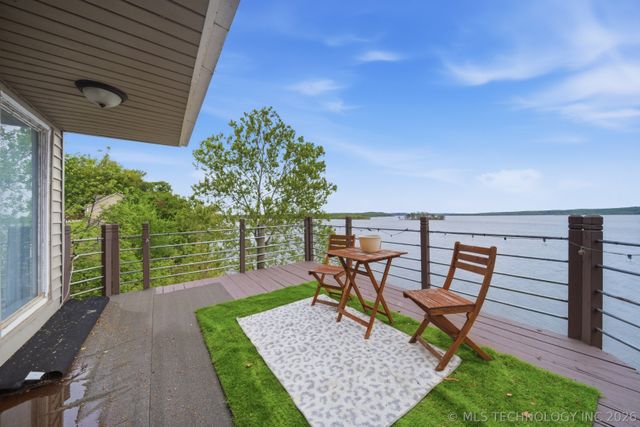 706 Villa Vista Drive, Pryor, OK 74361