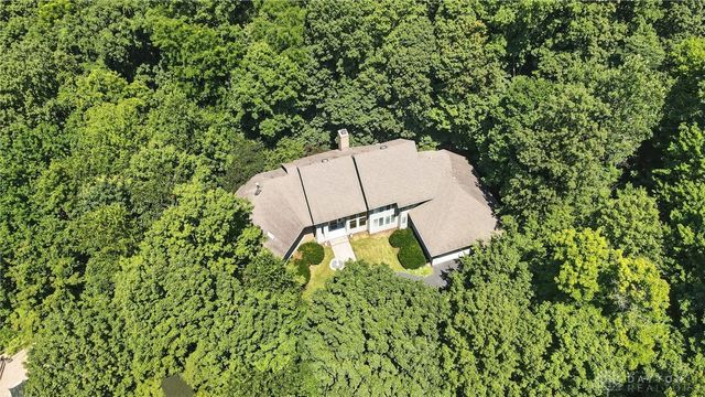 1359 Soaring Heights Drive, Sugarcreek Twp, OH 45440
